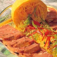 БАРАНИНА В ЖЕЛЕ С КАБАЧКАМИ